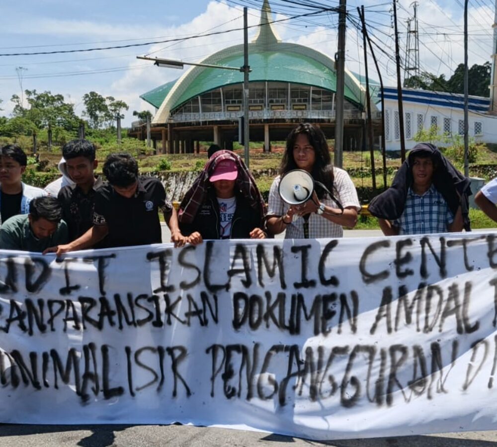 Lokasi simpang tiga poros Trans dan arah pelabuhan Pt. Vale Balantang
